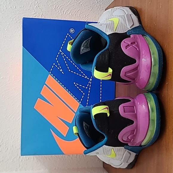 Nike Air Max Alpha Trainer 5 Platinum Volt Pink Mens Trainers DM0829-005 Size 11 - Picture 7 of 17